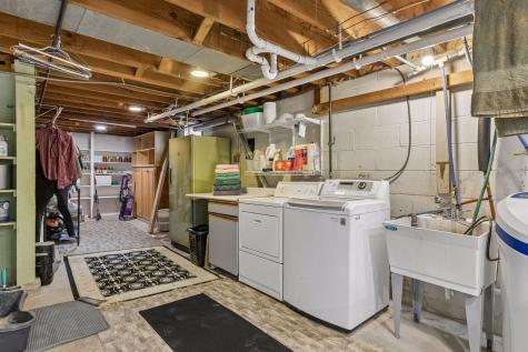 3613 Robin Lane Hopkins MN 55305