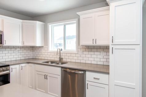 6826 Thomas Street Horace ND 58047