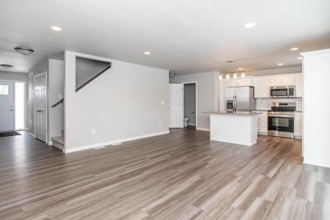 6826 Thomas Street Horace ND 58047