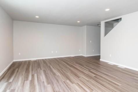 6826 Thomas Street Horace ND 58047