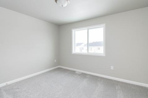 6826 Thomas Street Horace ND 58047