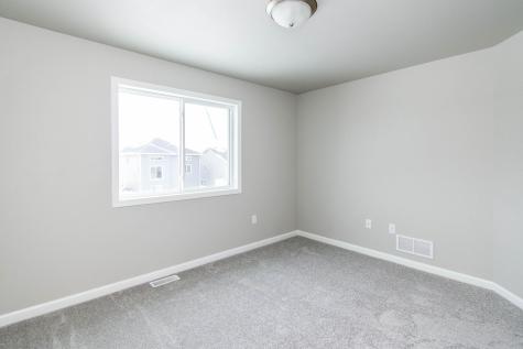 6826 Thomas Street Horace ND 58047