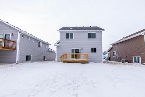 6826 Thomas Street Horace ND 58047