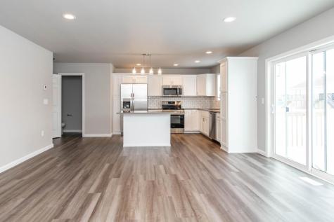 6826 Thomas Street Horace ND 58047