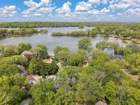 9888 Oak Shore Drive Lakeville MN 55044