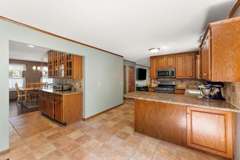 9888 Oak Shore Drive Lakeville MN 55044