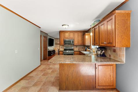 9888 Oak Shore Drive Lakeville MN 55044