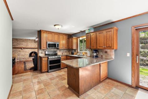 9888 Oak Shore Drive Lakeville MN 55044