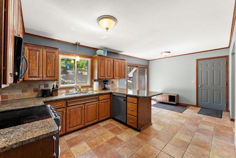 9888 Oak Shore Drive Lakeville MN 55044