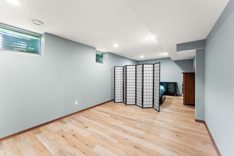 9888 Oak Shore Drive Lakeville MN 55044