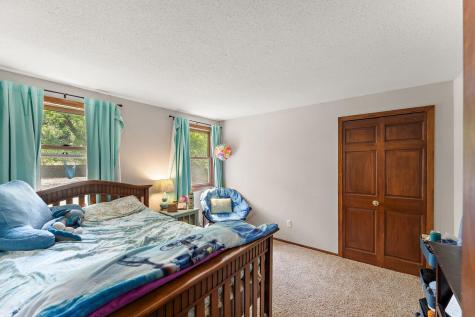 9888 Oak Shore Drive Lakeville MN 55044