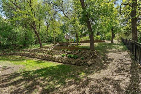 9888 Oak Shore Drive Lakeville MN 55044