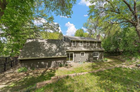 9888 Oak Shore Drive Lakeville MN 55044