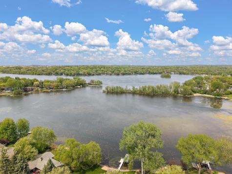 9888 Oak Shore Drive Lakeville MN 55044