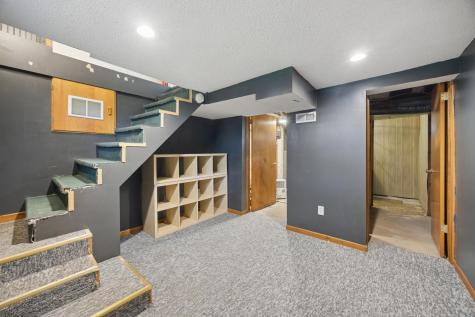 621 Hazel Avenue E Kimball MN 55353