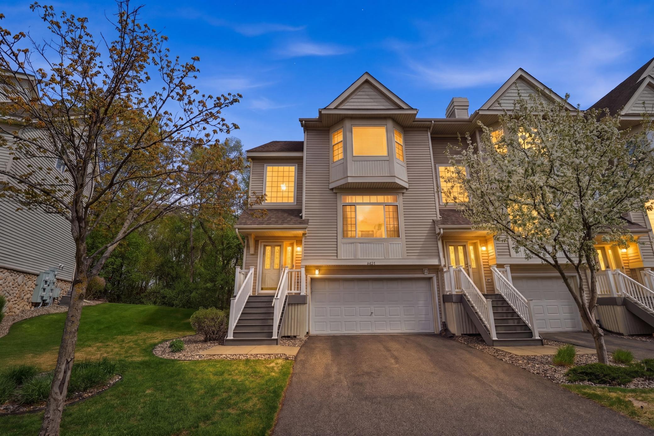 8852 Brunell Way Inver Grove Heights MN 55076