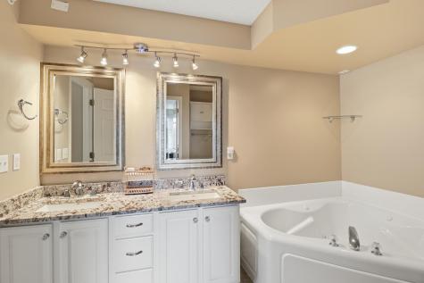 8852 Brunell Way Inver Grove Heights MN 55076