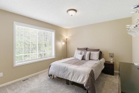 8852 Brunell Way Inver Grove Heights MN 55076