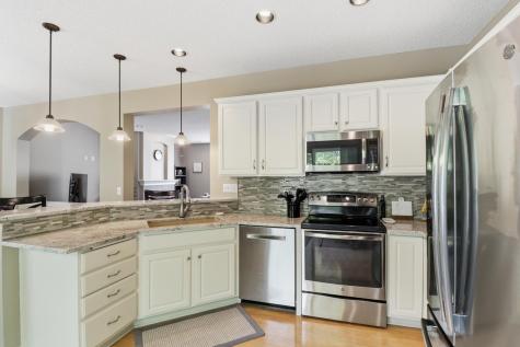 8852 Brunell Way Inver Grove Heights MN 55076