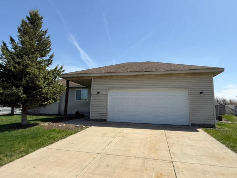 211 Fischer Street NW Montgomery MN 56069