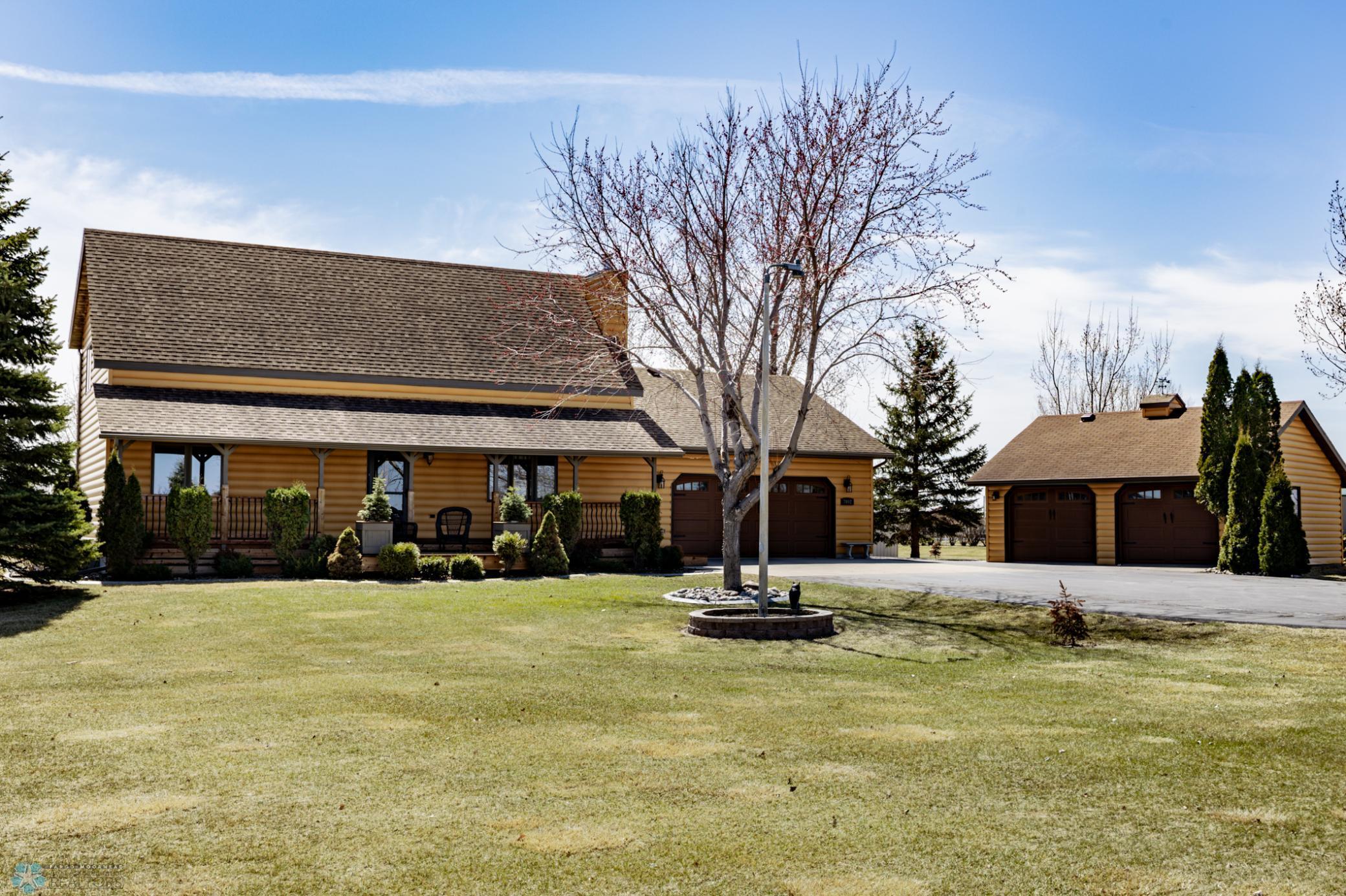 7002 100th Avenue S Horace ND 58047