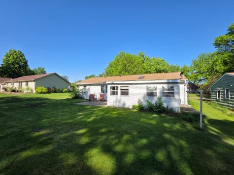 891 Winnie Avenue Windom MN 56101