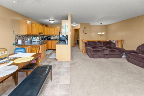 2728 33 1/2 Avenue S Fargo ND 58104