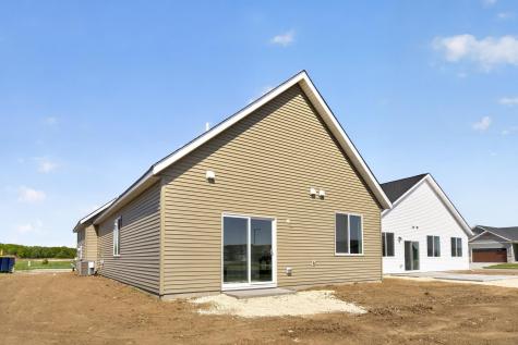 1805 Lynx Place SE Pine Island MN 55963