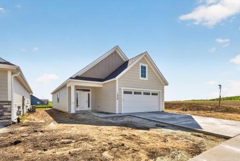 1805 Lynx Place SE Pine Island MN 55963