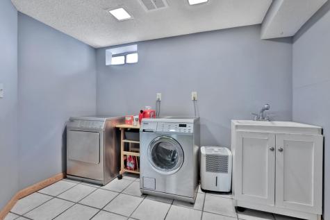 2019 Cottage Avenue E Saint Paul MN 55119