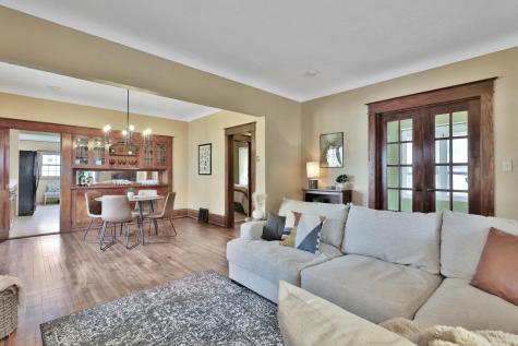2019 Cottage Avenue E Saint Paul MN 55119