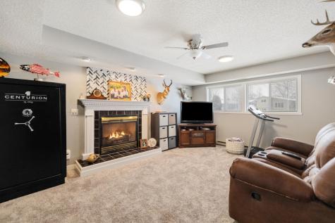 2814 Village Green Drive Moorhead MN 56560