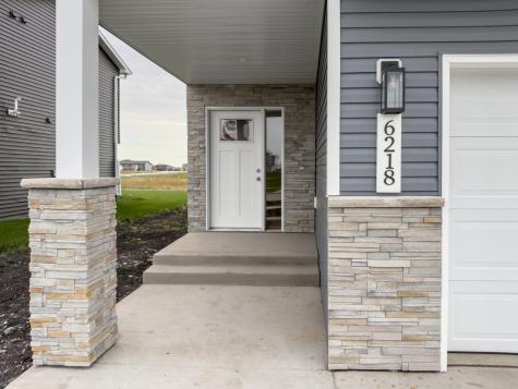 6218 87th Avenue S Horace ND 58047