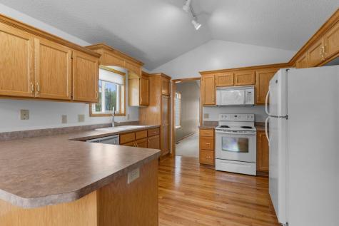 333 25th Lane SE Cambridge MN 55008