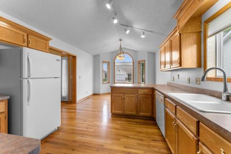 333 25th Lane SE Cambridge MN 55008