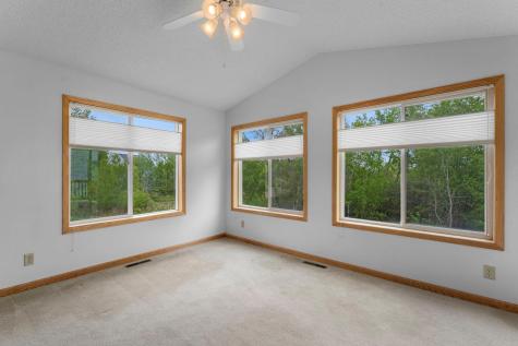 333 25th Lane SE Cambridge MN 55008