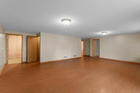 333 25th Lane SE Cambridge MN 55008