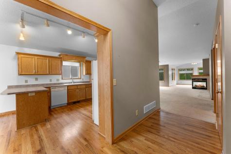 333 25th Lane SE Cambridge MN 55008