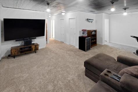 828 Winsome Way NW Isanti MN 55040