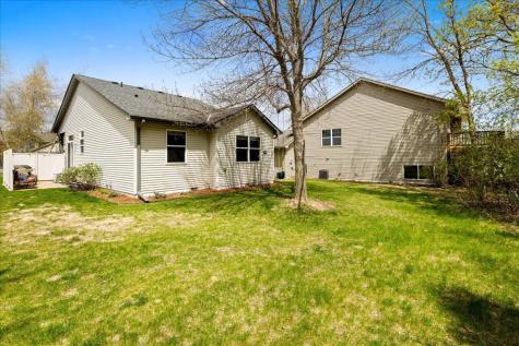 828 Winsome Way NW Isanti MN 55040