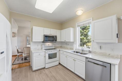 1573 Johnny Cake Alcove Eagan MN 55122