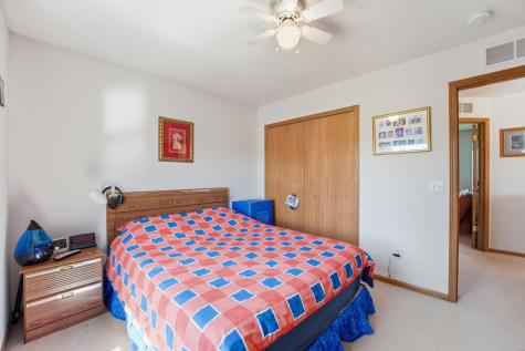 1573 Johnny Cake Alcove Eagan MN 55122