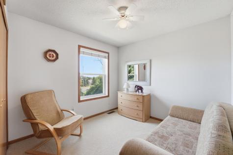1573 Johnny Cake Alcove Eagan MN 55122