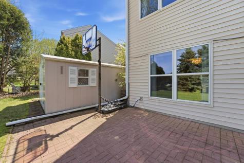 1573 Johnny Cake Alcove Eagan MN 55122