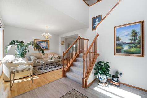 1573 Johnny Cake Alcove Eagan MN 55122
