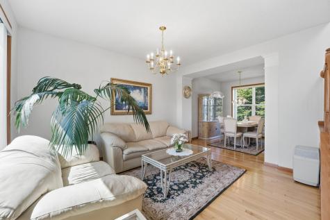 1573 Johnny Cake Alcove Eagan MN 55122