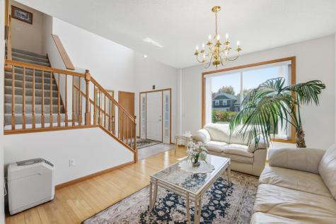 1573 Johnny Cake Alcove Eagan MN 55122