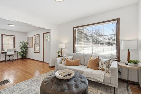 1981 Minnehaha Avenue E Saint Paul MN 55119