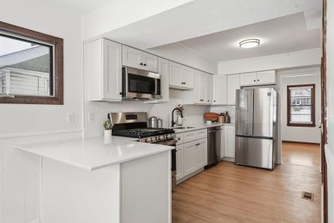 1981 Minnehaha Avenue E Saint Paul MN 55119