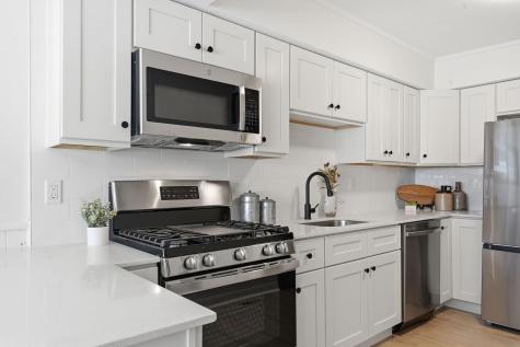 1981 Minnehaha Avenue E Saint Paul MN 55119